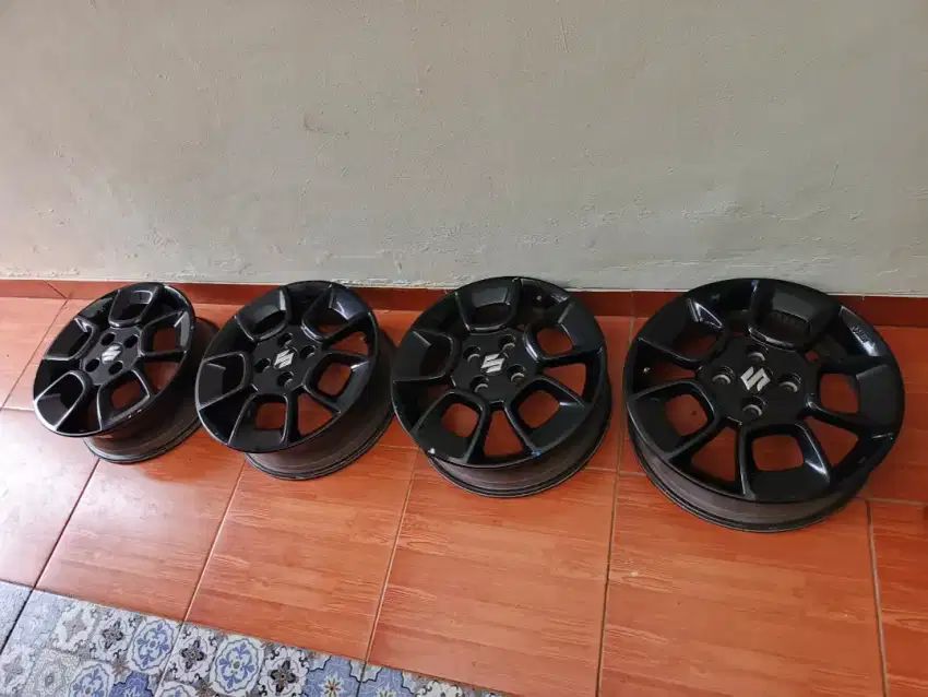 Velg R15 Pcd 4*100 (ayla, brio,sigra, calya, dll)