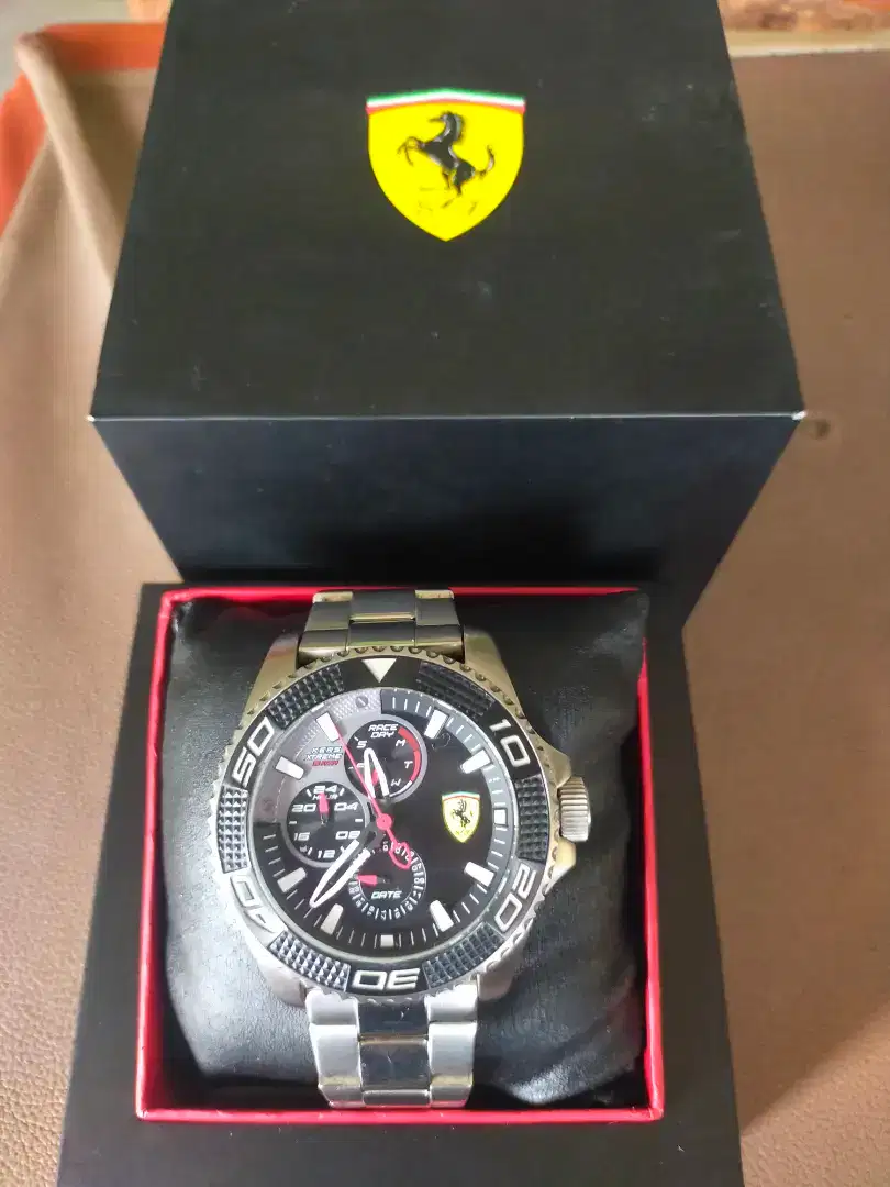 Jam Tangan Pria Ferrari Original