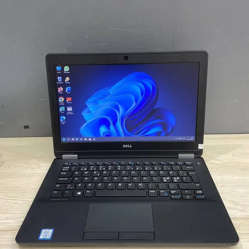 Laptop Dell Latitude E7270 Core i5-6300U Layar 12.5inch N-ETM