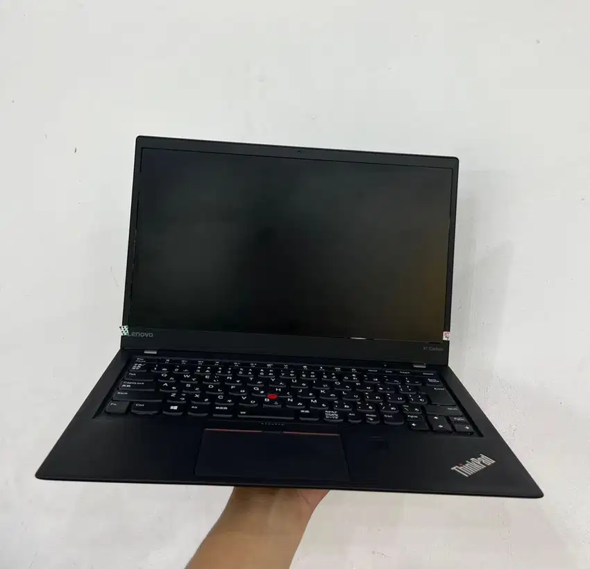 JUAL LAPTOP LENOVO THINKPAD X1 CARBON INTEL CORE i7 RAM 8GB SSD 256GB