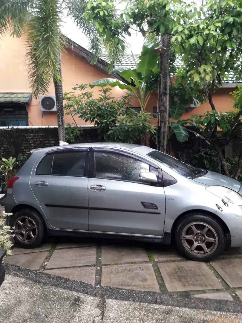 Djual Toyota Yaris 2010 metic