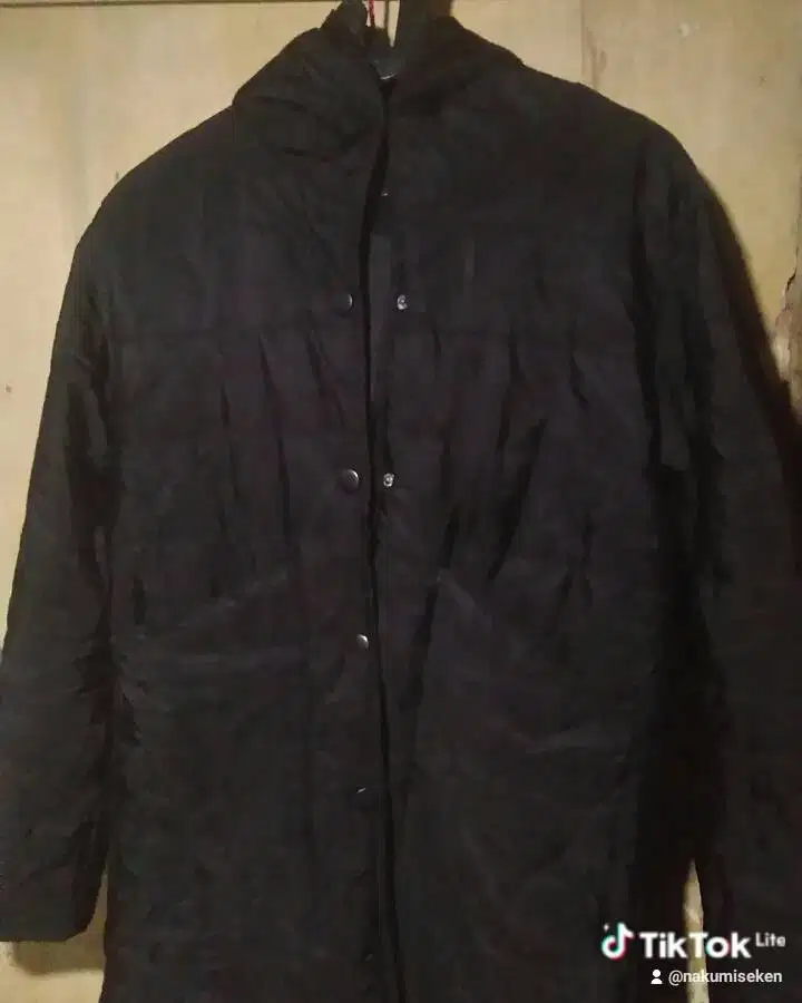 jaket bulang hoodie m thrift
