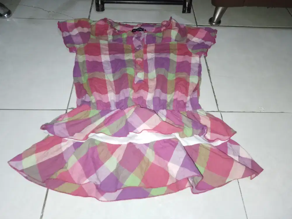 Baju gaun anak cewek, ada 7pcs, L35-40cm P65-70cm,kondisi ok,bisa nego