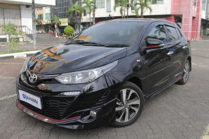 Pajak Panjang - Toyota Yaris 1.5 TRD Sportivo Bensin-MT 2018(KKJ)