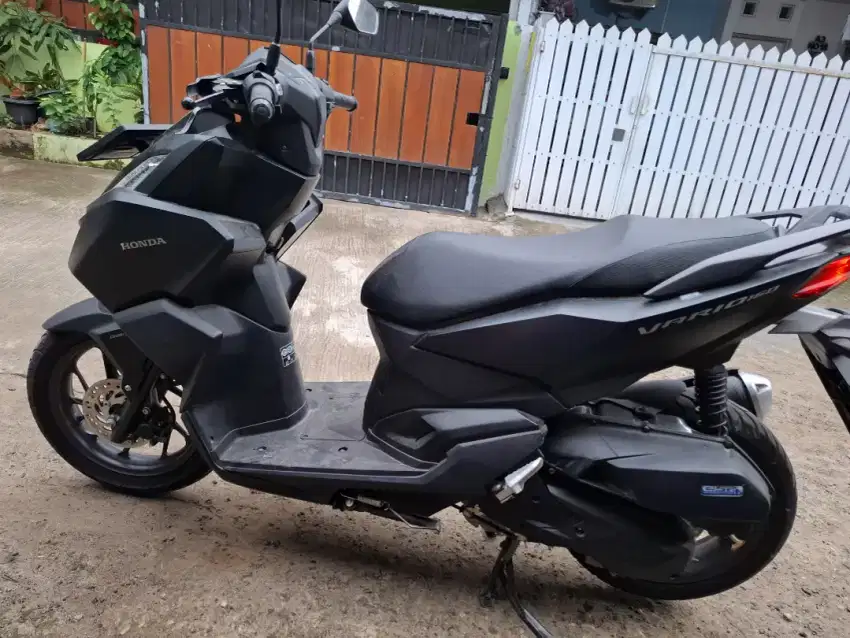 Di jual cepat vario 160 2023 keyles