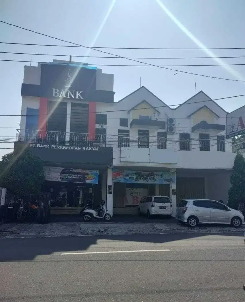 Ruko Strategis Tengah Kota dekat Tugu Jogja Cocok Kantor Usaha Service