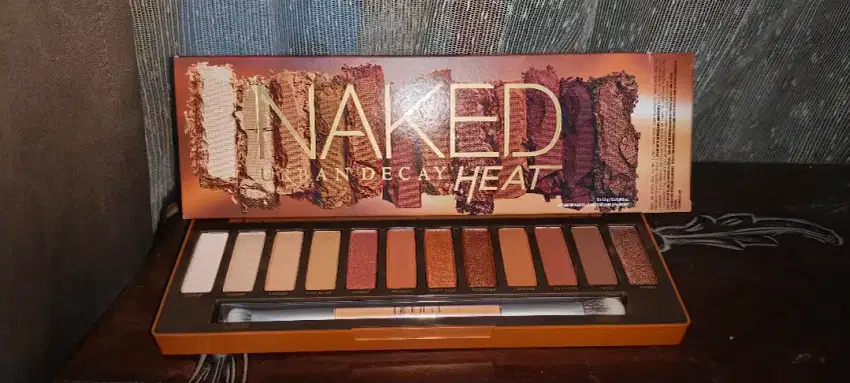 NAKED URBAN DECAY HEAT EYESHADOW