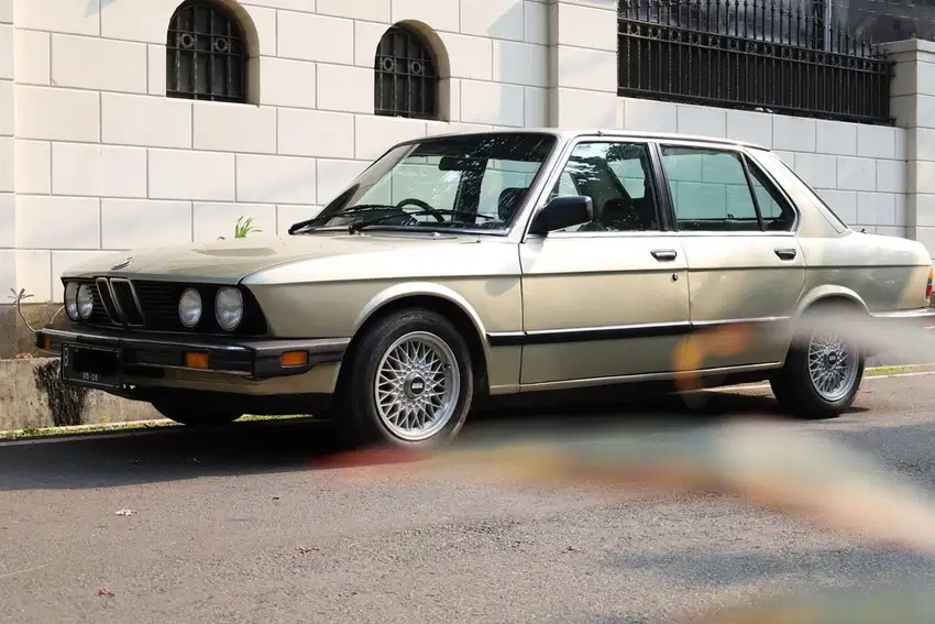 BMW E28 520i 1987