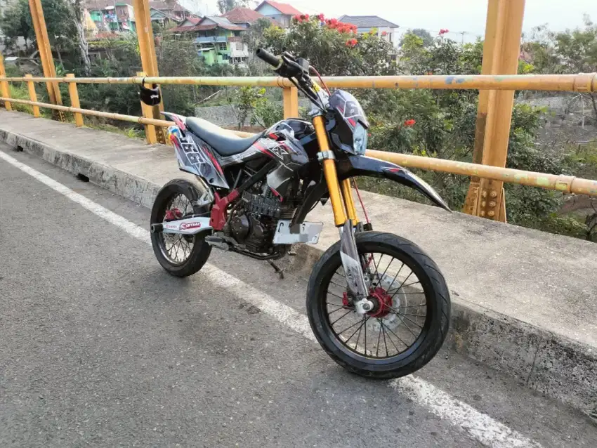 KAWASAKI KLX SUPER MOTO