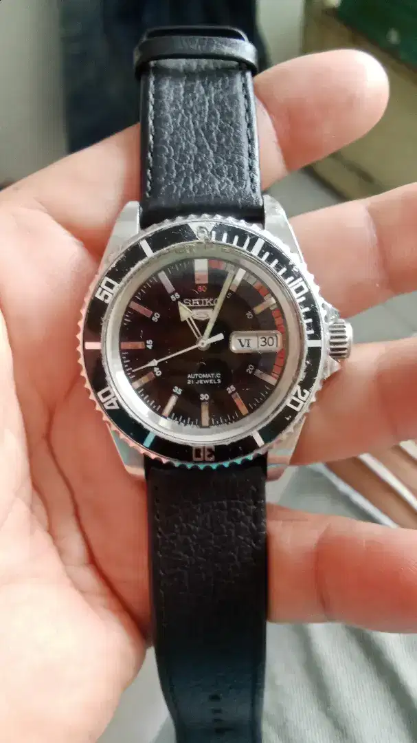 Jam tangan Seiko 5 sports matic