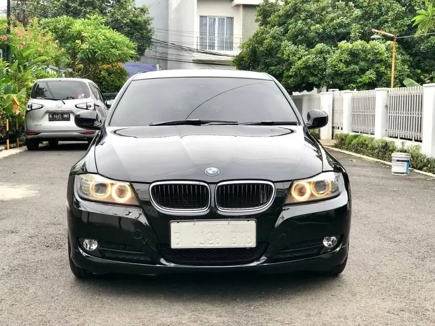 BMW 320i LCI tahun 2011 TDP 6 jt