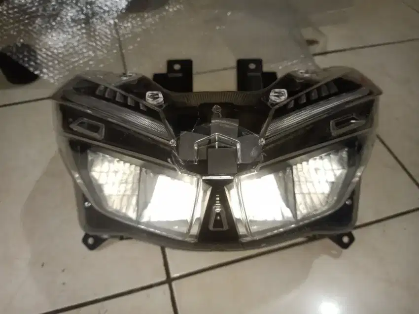 Lampu depan vario 125/150 sein misah 2018