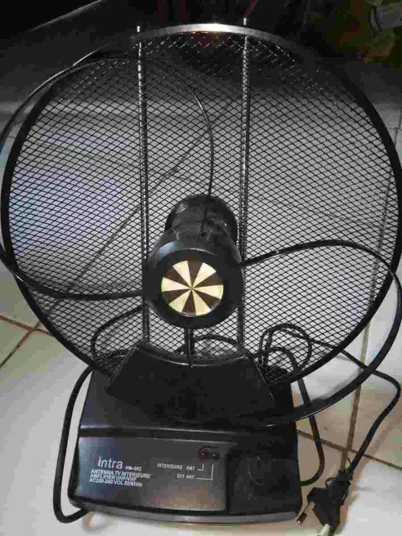 ANTENA ELEKTRIK DALAM RUMAH, MEREK INTRA-HM 002,RUSAK, HANYA PAJANGAN