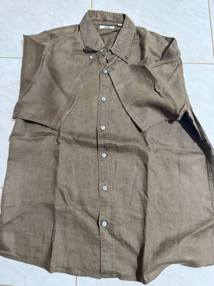Kemeja uniqlo size XL
