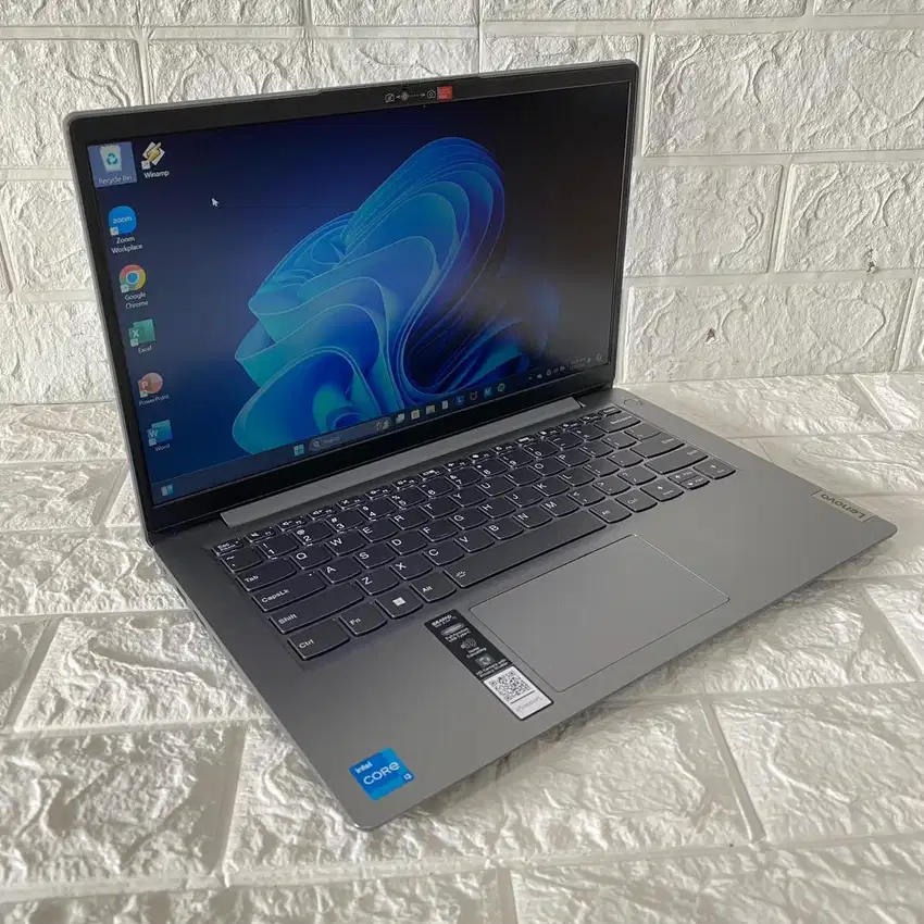 Lenovo ideapad slim 3 like new