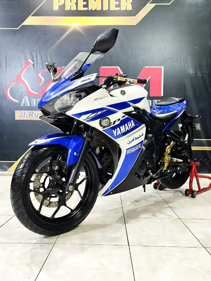 Yamaha R25 2015 odo 8rb unit langka.  Anugerah Motor rungkut tengah 81