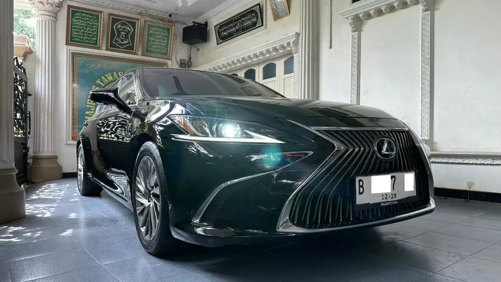 LEXUS ES300 h Ultra Luxury AT 2018 ES 300h