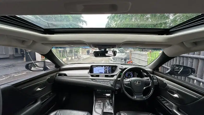 LEXUS ES300 h Ultra Luxury AT 2018 ES 300h