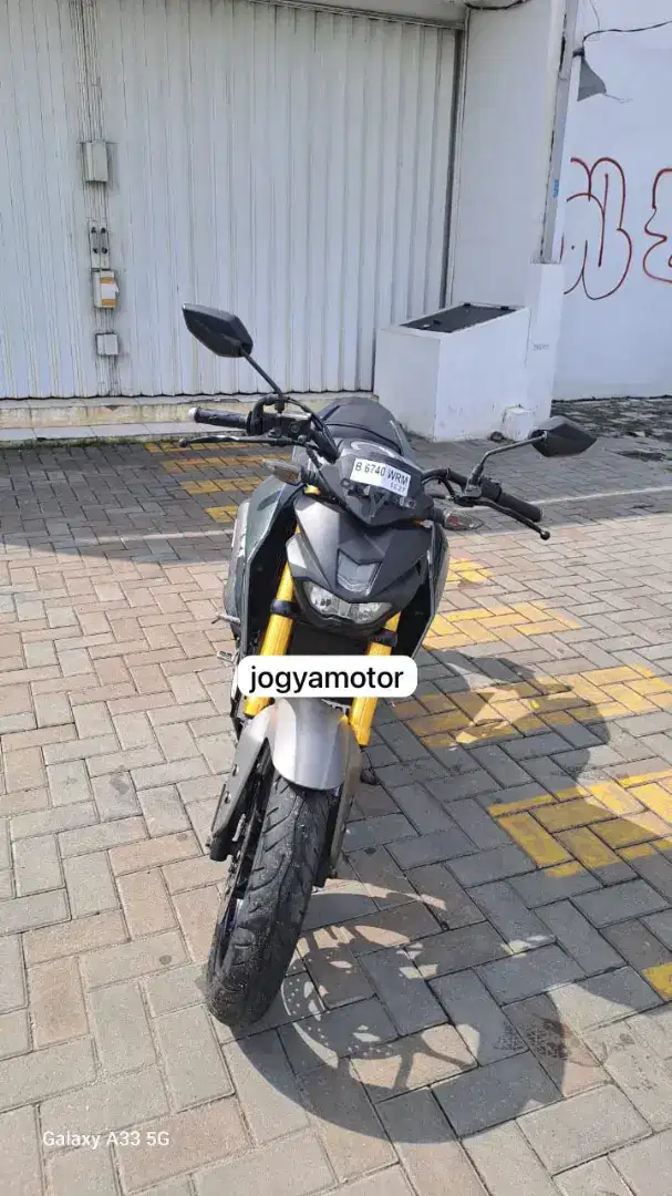 Yamaha xabre hitam 2017