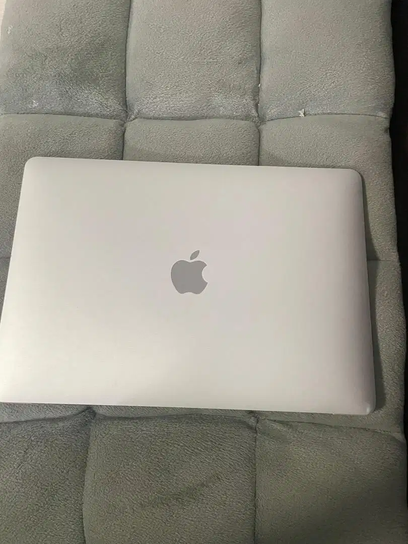 Macbook air M1 2021