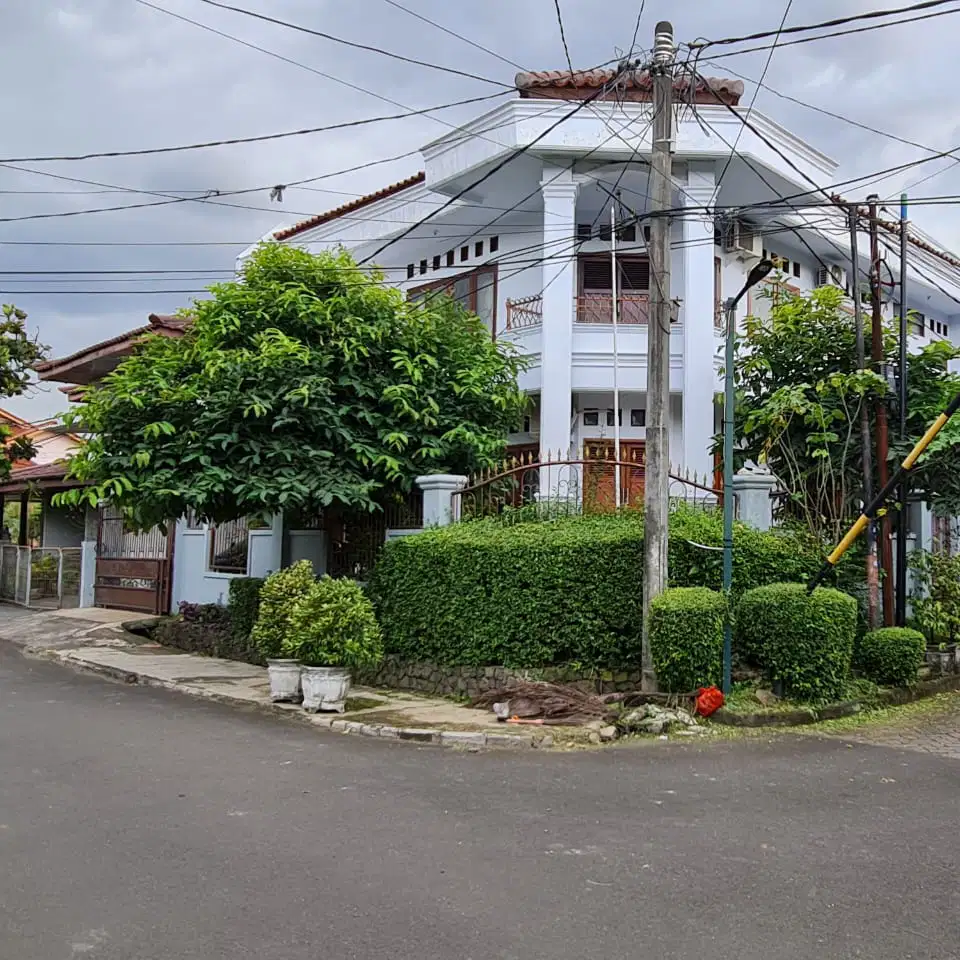 Dijual Rumah di Camar Bintaro jaya Sektor 3, Pondok Betung