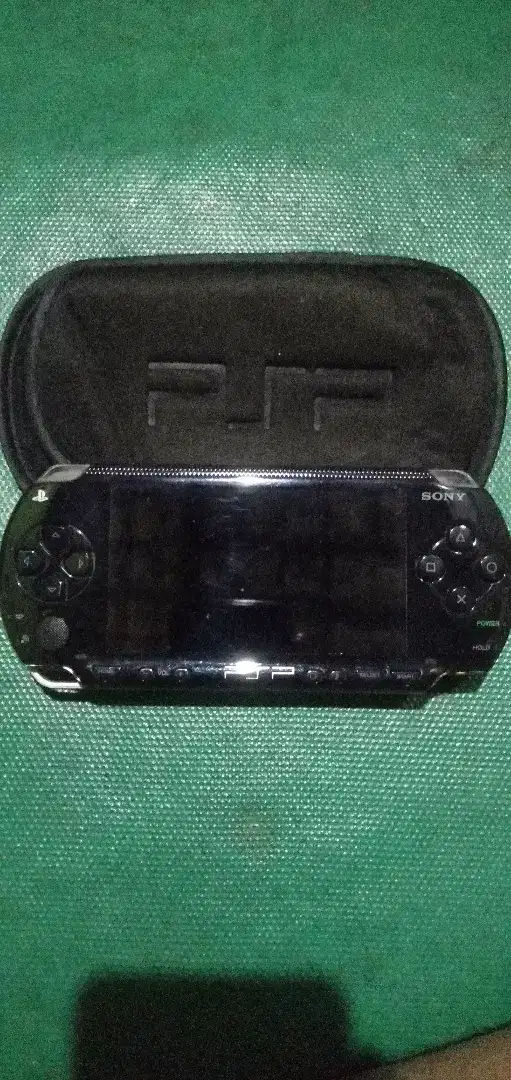 Dijual konsol game PSP SONY 1002