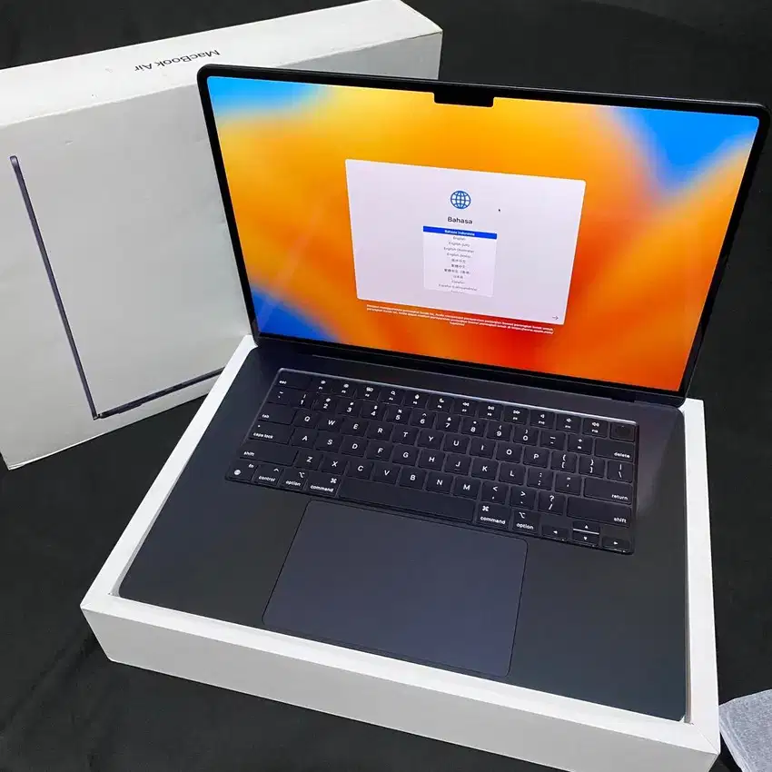 Macbook Air 15 inch M2 8/256Gb Midnight Ibox Garansi Belum On