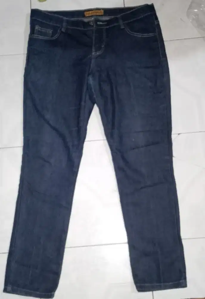 Jeans wanita house of cheryl