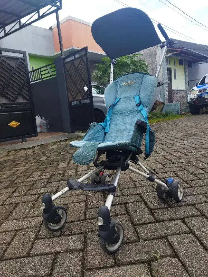 Stroller Bayi Aman dan Nyaman