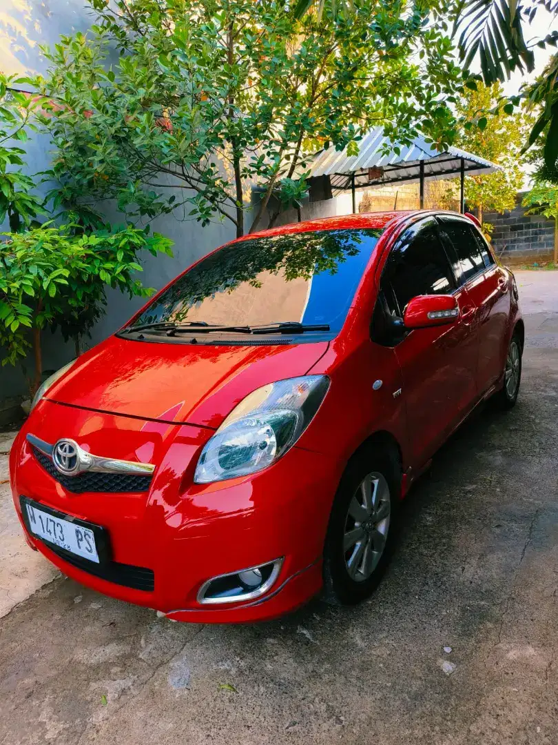 Yaris 1.5 E MT 2011 Toyota pribadi manual