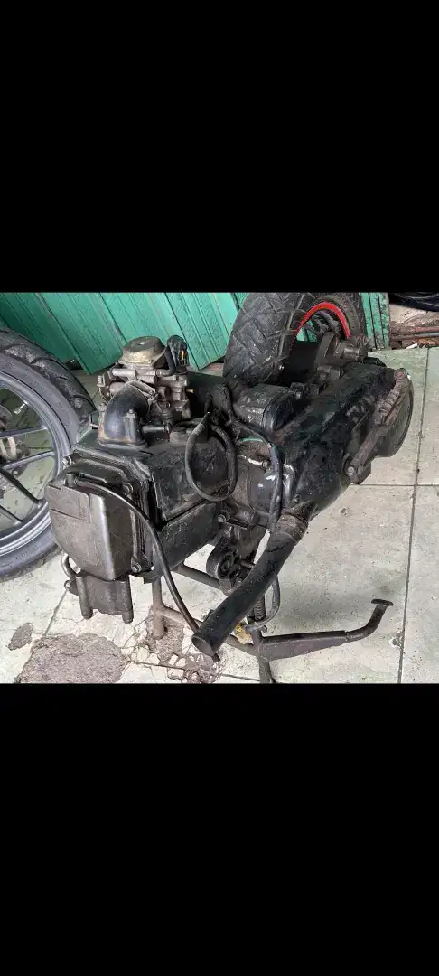 Mesin Kymco JR ceramic lgkp/hidup semua normalTidakDiecer/utk easy,EX