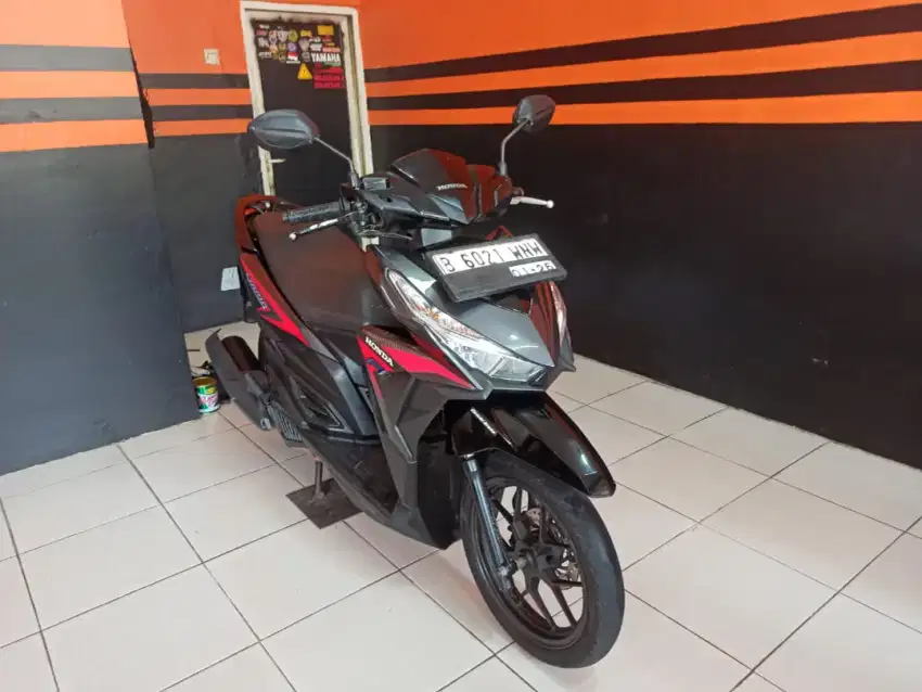 Vario LED Old 125 tahun 2015