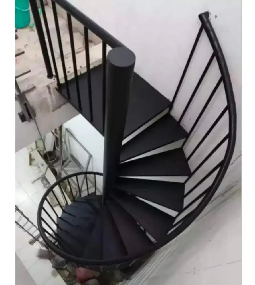 tangga putar minimalis. plat bordes press