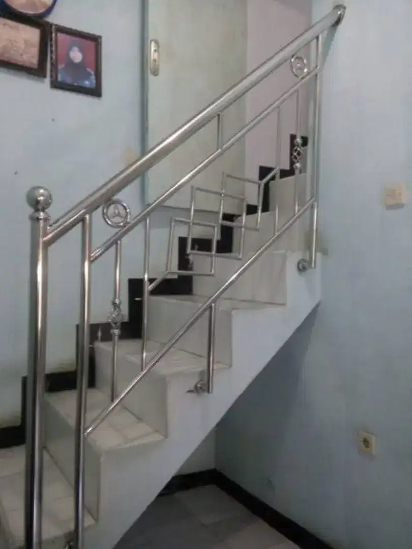 Tukang railing tangga murah
