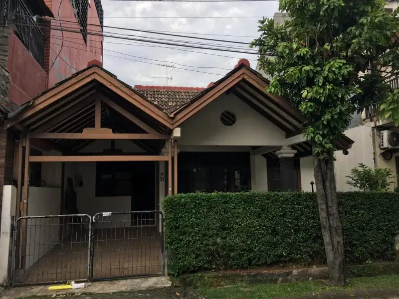 DI JUAL RUMAH SIAP HUNI LT 110 KAWASAN KEMANG PRATAMA 2