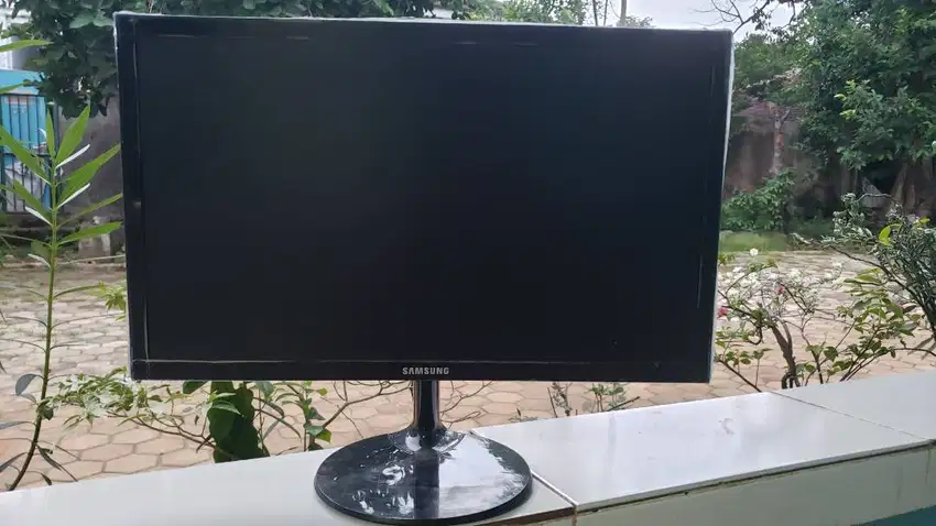 MONITOR SAMSUNG LED 19INCH (S19F350HNE)