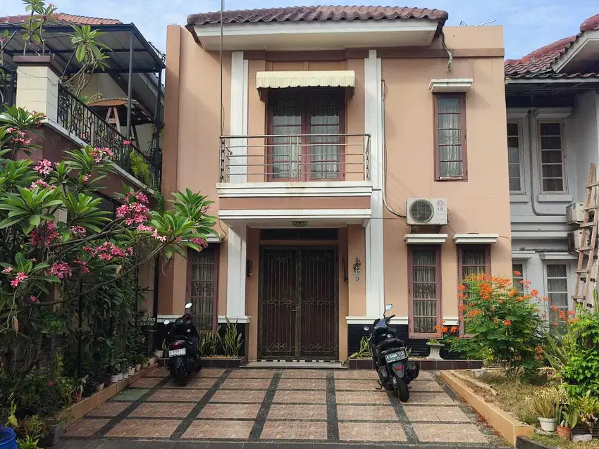 Rumah sewa dua lantai dalam cluster legenda wisata cibubur