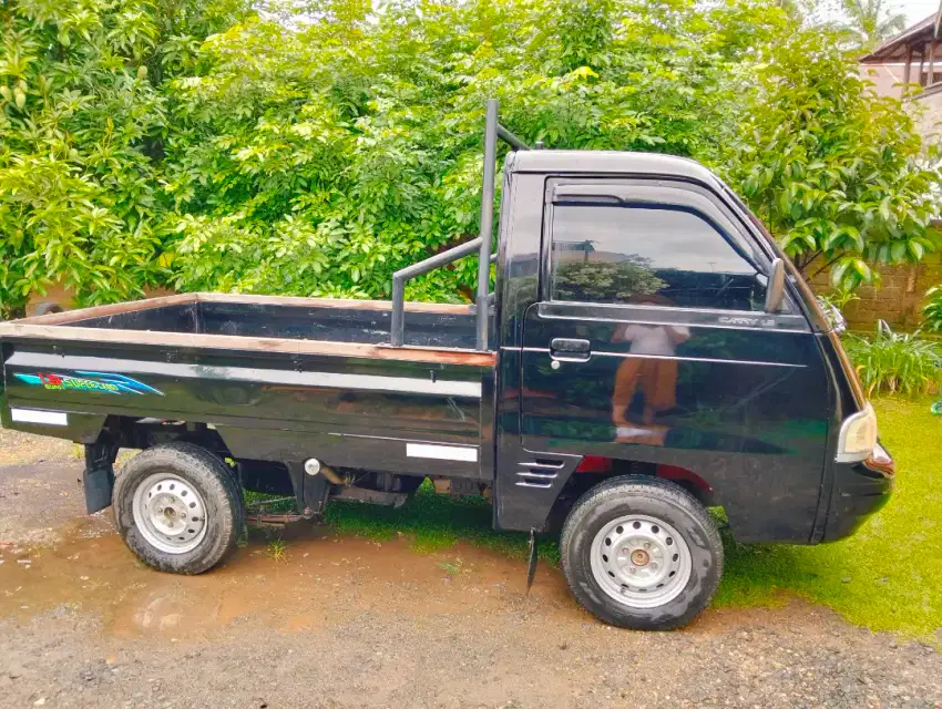 Carry pickup Futura 2011 warna Hitam