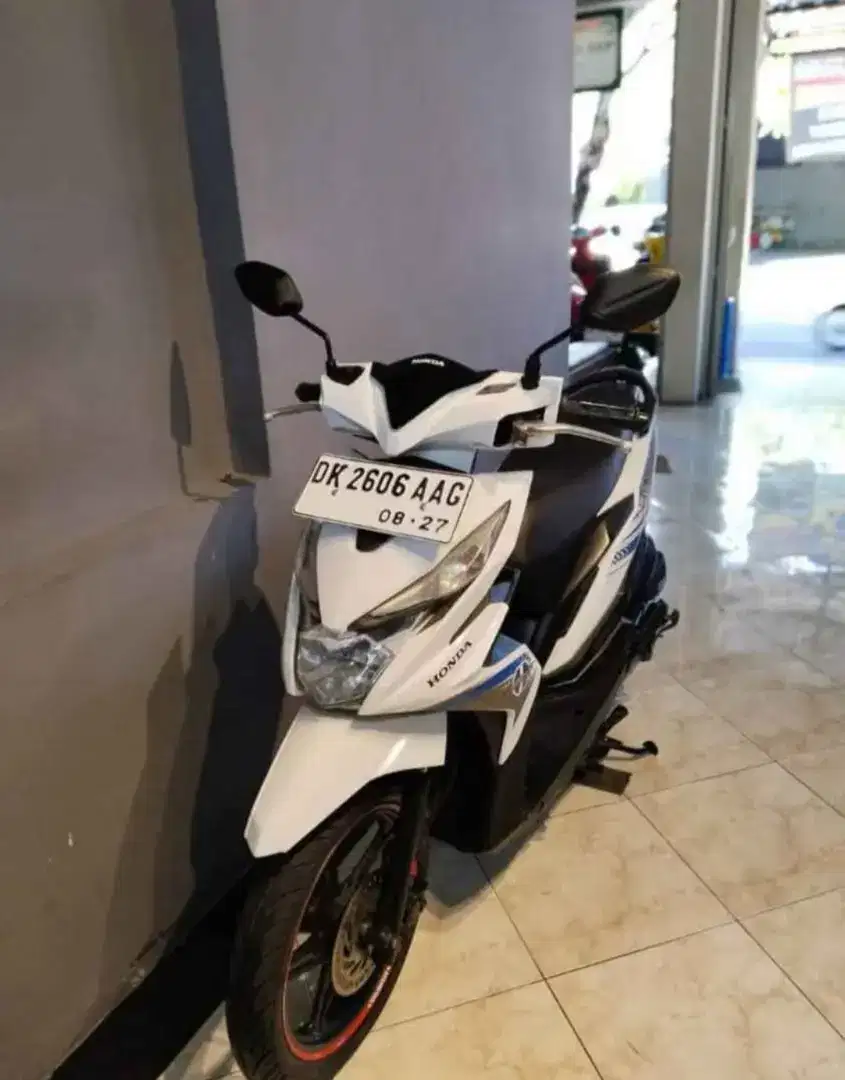 DP 3,1 JT/ BUNGA MENURUN 2%/ HONDA BEAT TAHUN 2017 / BALI DHARMA MOTOR