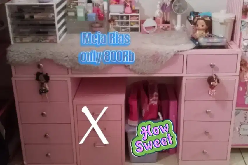 Meja Rias Kaca_ Pink
