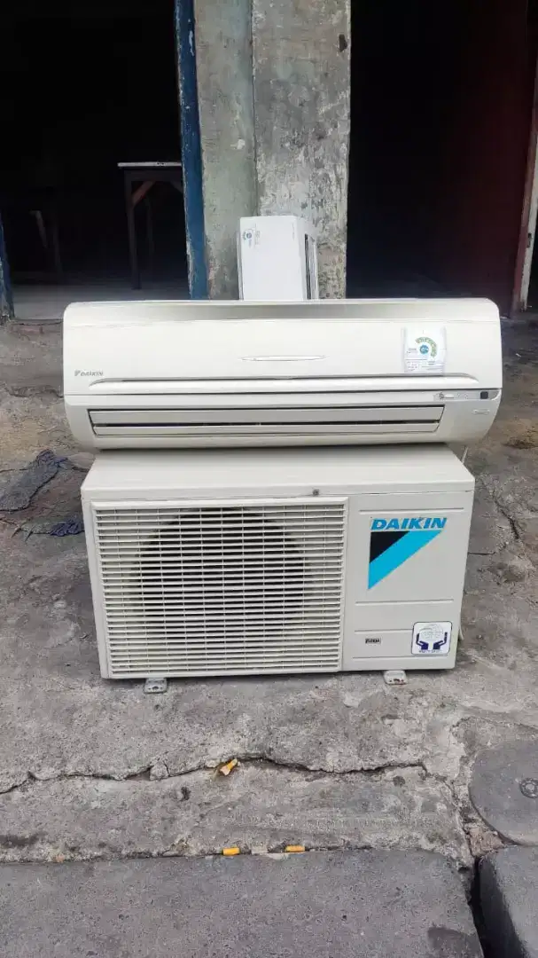 Dijual ac merk DAIKIN 1/2 pk bekas/ second