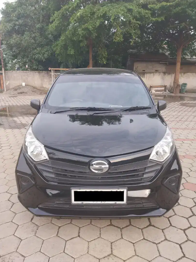 Daihatsu Sigra 1.0 D MT Th 2023 ( TDP 2 Jt )