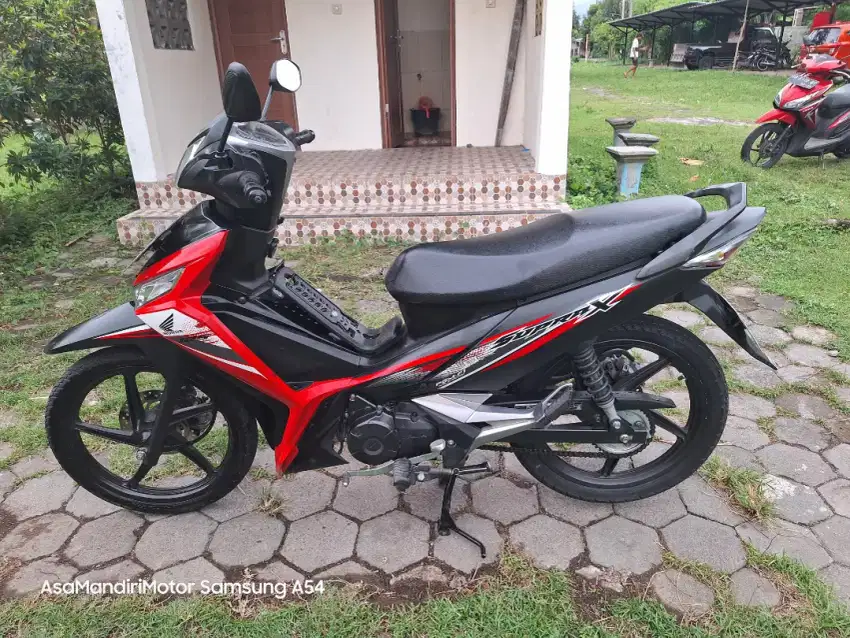 Supra x cw 2021 km 15rb pajak baru bisa kredit syariah TERMURAH