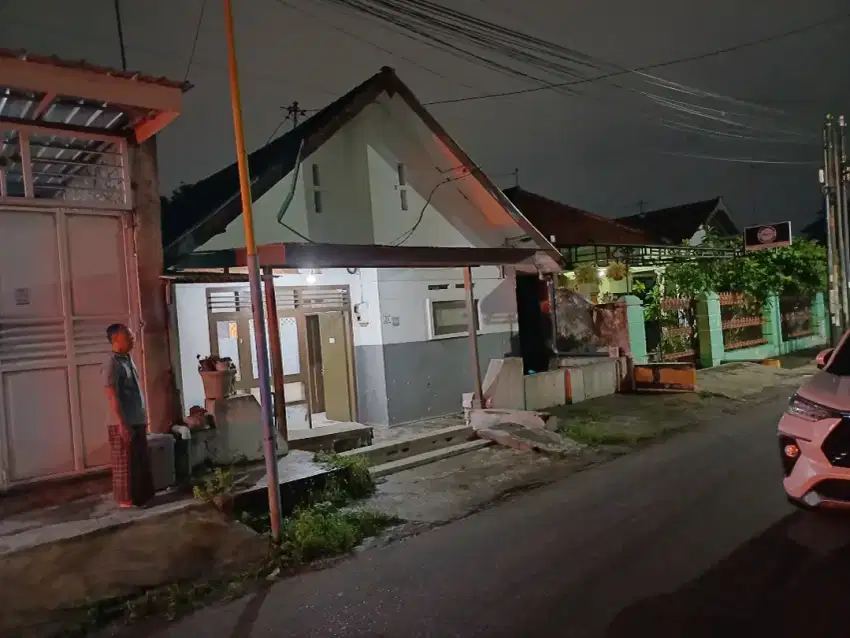 Dijual cepat Rumah di jalan pakunden kota kediri