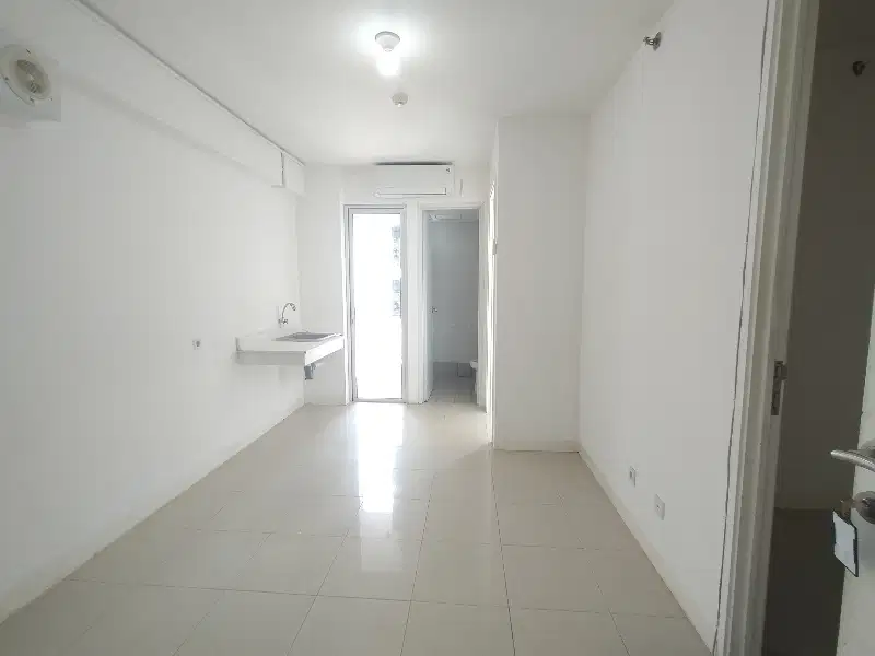 Jual Murah SHM Apartemen Bassura City 2 BR kosongan Lantai Rendah