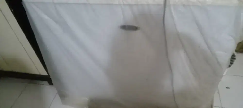 Dijual murah freezer belum dipakai masih baru nego.