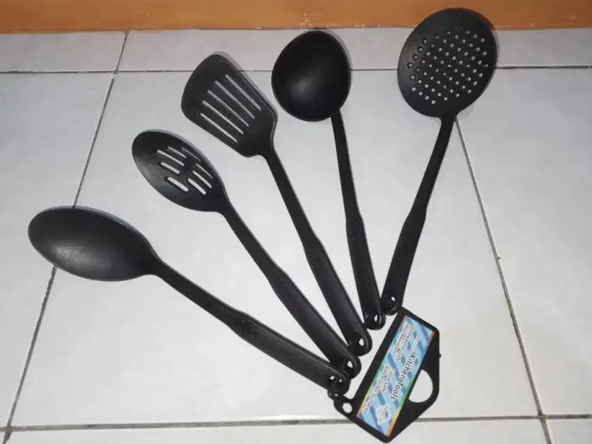 Spatula sodet ada 5 model/pcs, bahan plastik, bisa nego