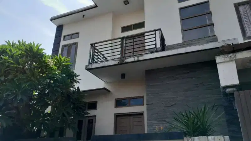 Rumah cantik harga murah banget Batubulan