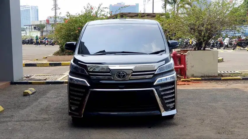 Toyota Vellfire 2.5 G TSS (Pilot Seat) Facelift AT Black On Black 2022