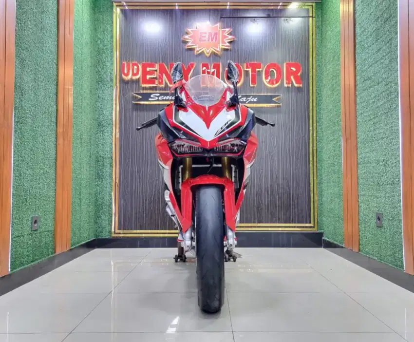 KECE - HONDA CBR 250RR 2017 - CASH/KREDIT OK